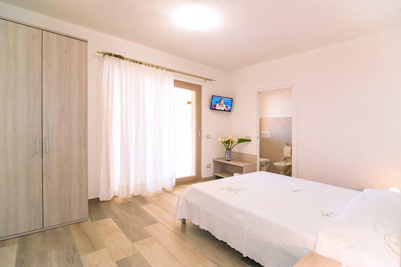 Molarotto Camere Con Angolo Cottura ซาน เตโอโดโร ภายนอก รูปภาพ